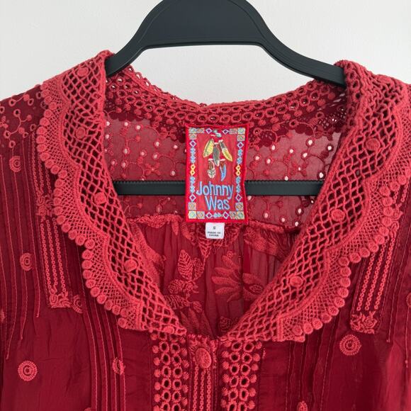 Johnny Was Sparrows Iliana Top Womens Small Red Embroidered Floral Boho Chic - Picture 3 of 15